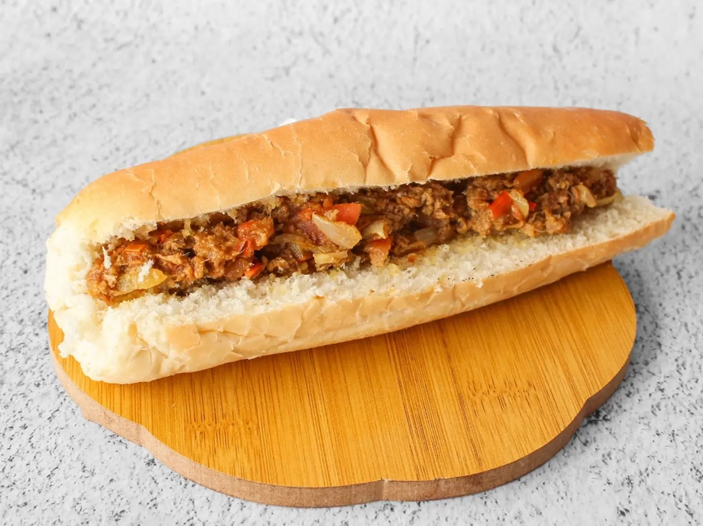 ساندوتش تونه على الصاج