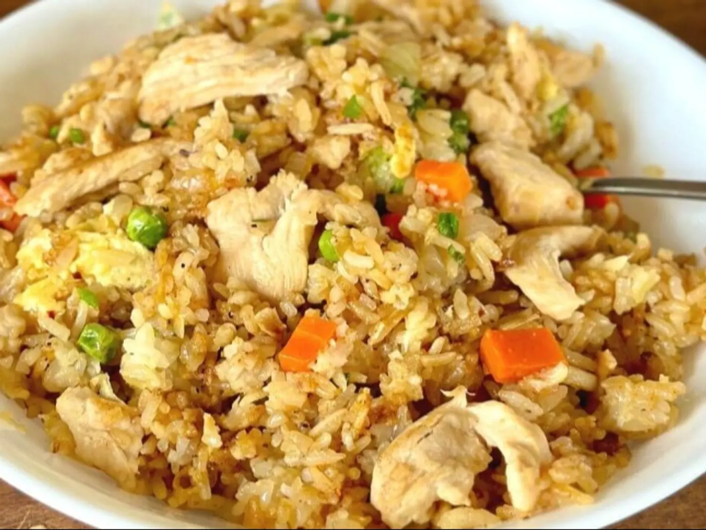 أرز مقلي بالدجاج