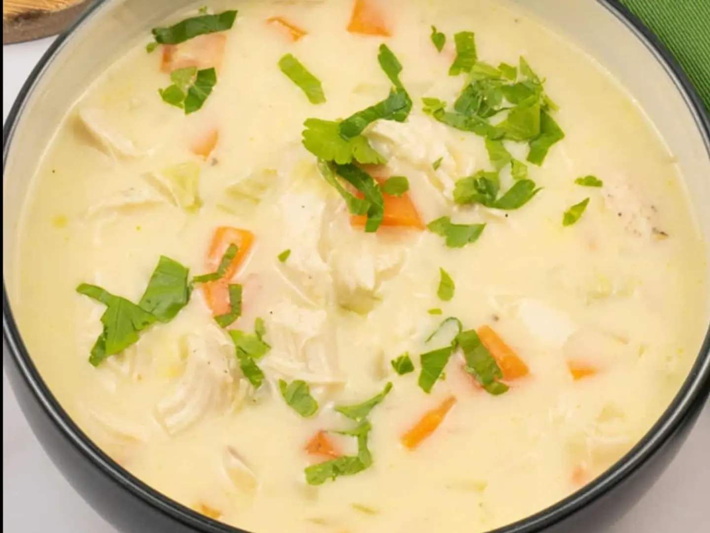 شوربة كريمة الدجاج السفرين