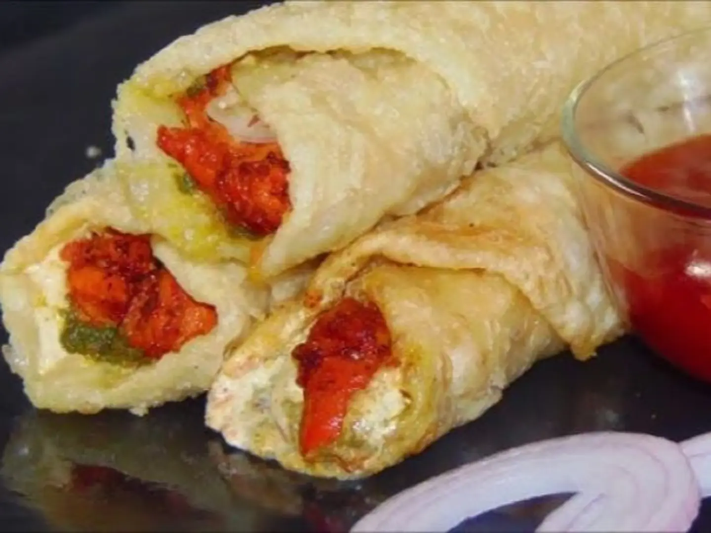Fish Tikka Garlic Roll