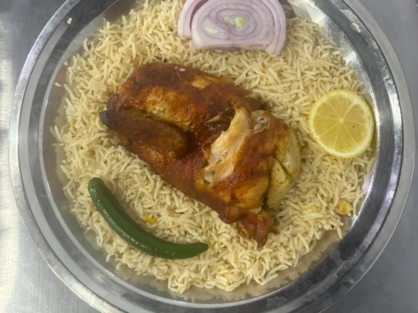 دجاج مشوي مع أرز شعبي