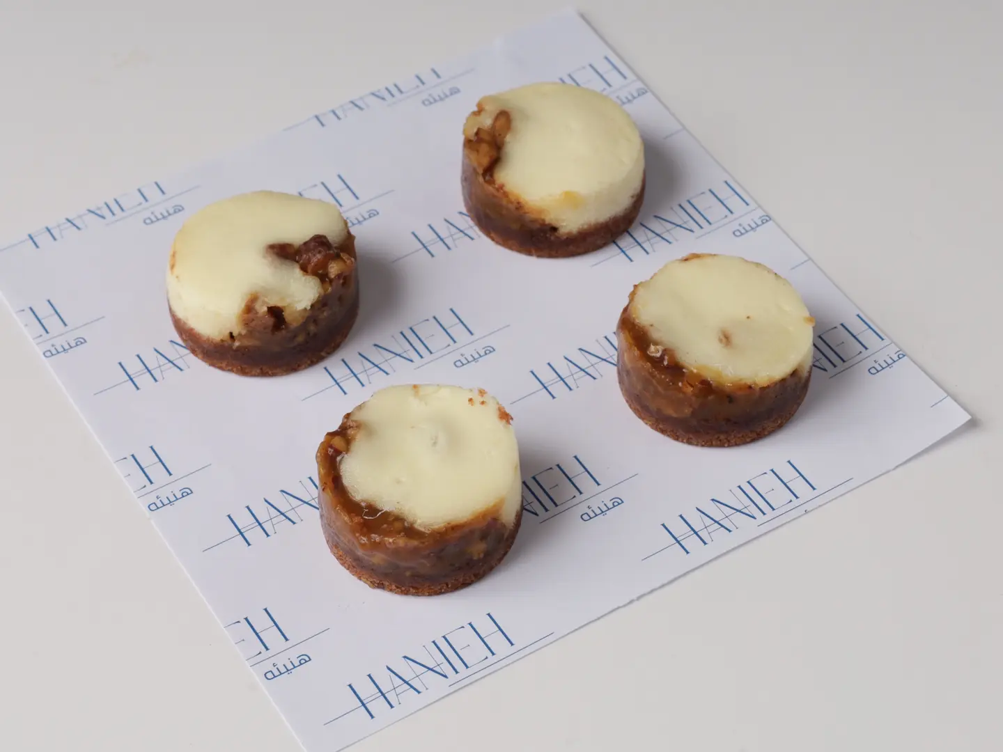 Pecan Cheesecake (4 Pieces)