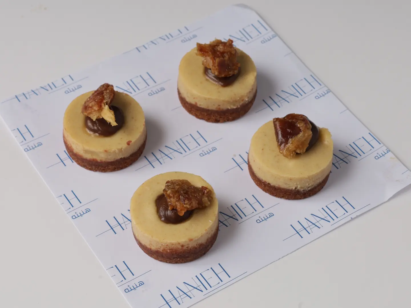 Date Cheesecake (4 Pieces)