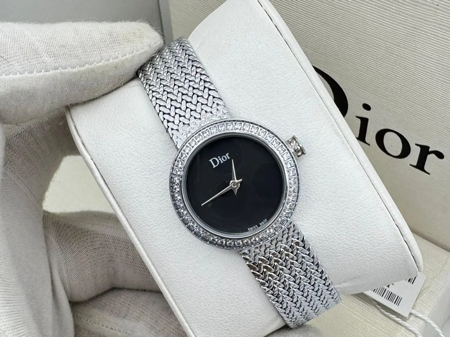 ساعة ديور الأسود