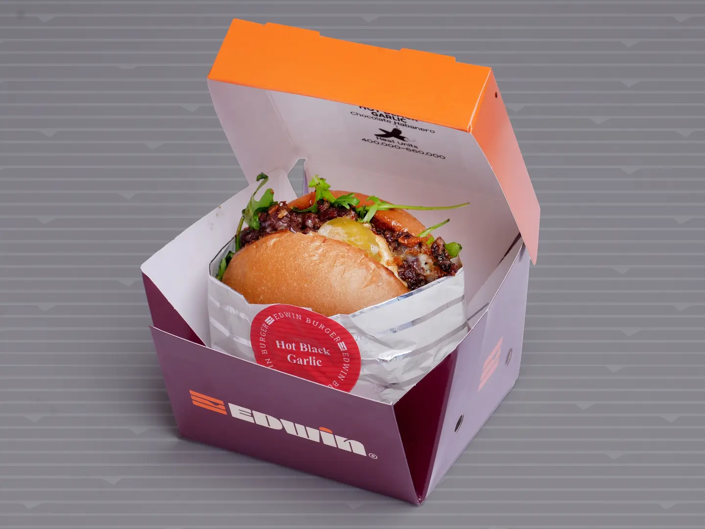 برغر إد بالثوم الأسود الحار