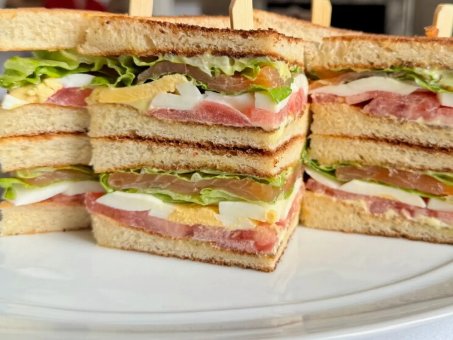 كلوب هاوس لحم