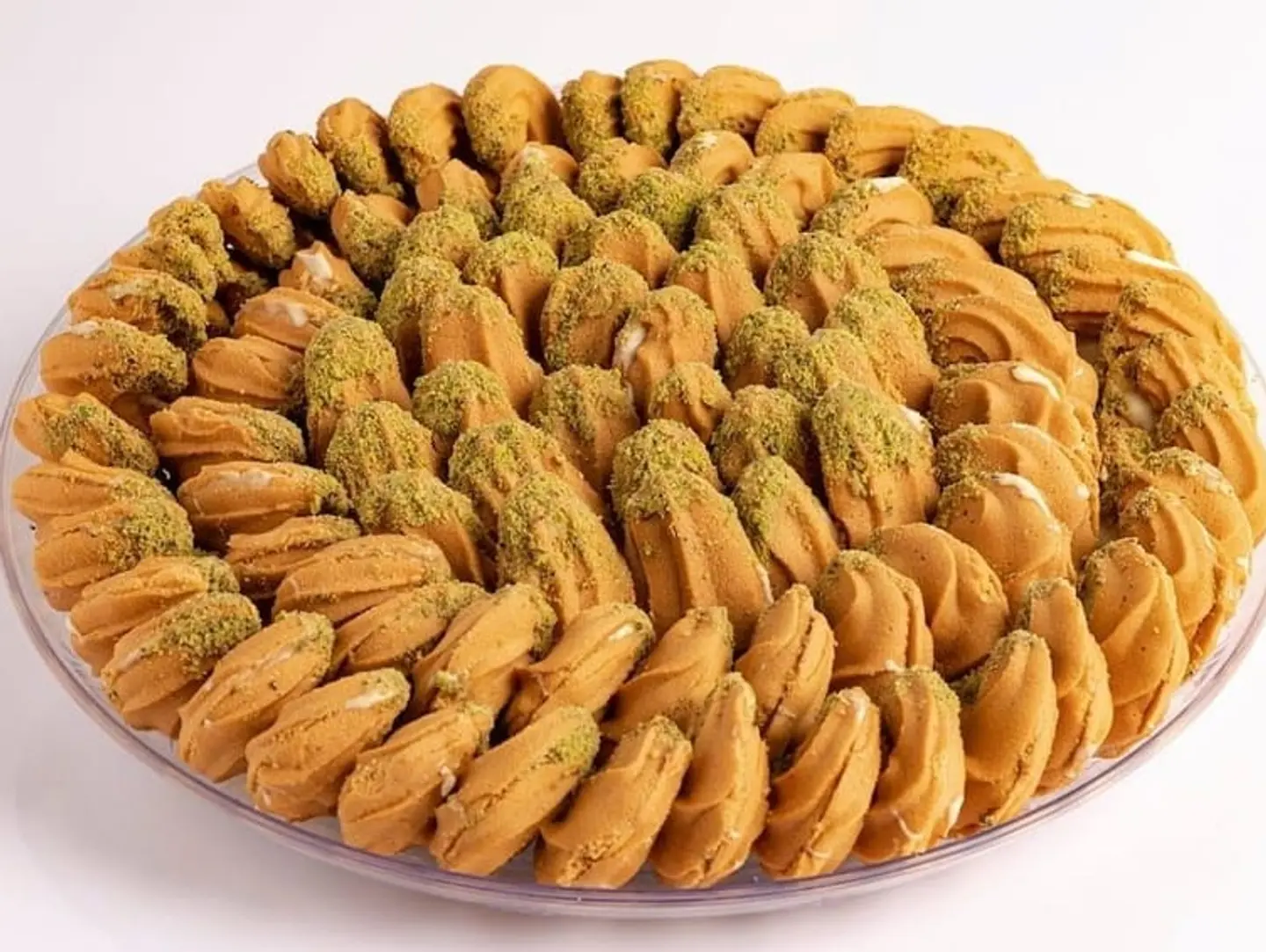 Vanilla Petit Four With Pistachio