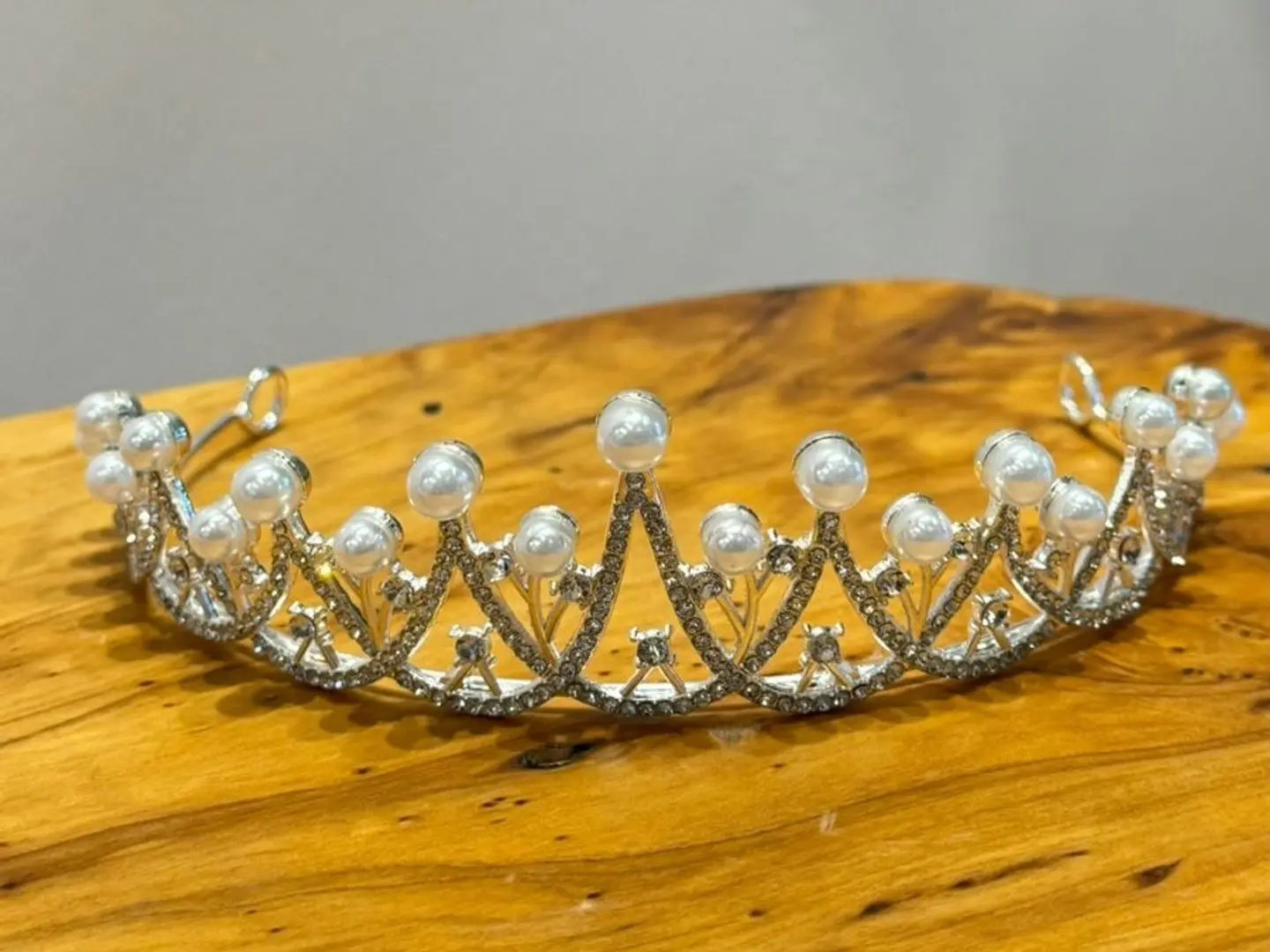 Queen's Crown 2