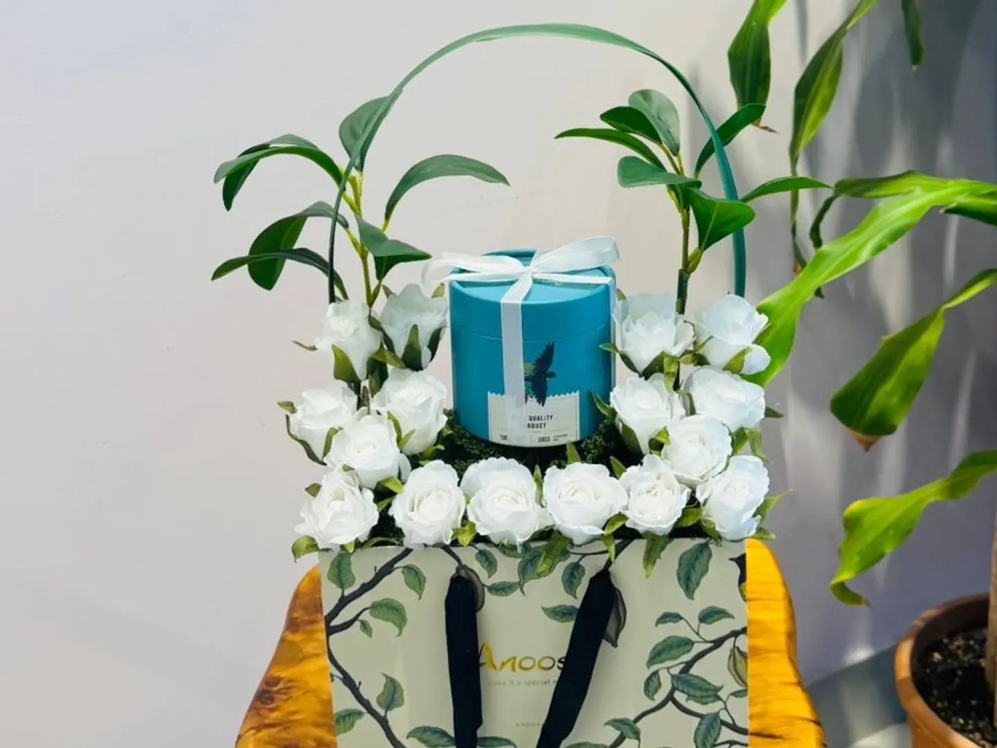 Coordination With Anoush Blue Artificial Chocolate