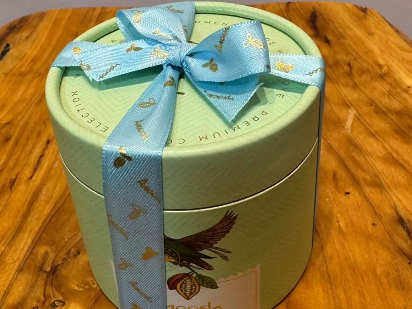 Anoush Apple Chocolate