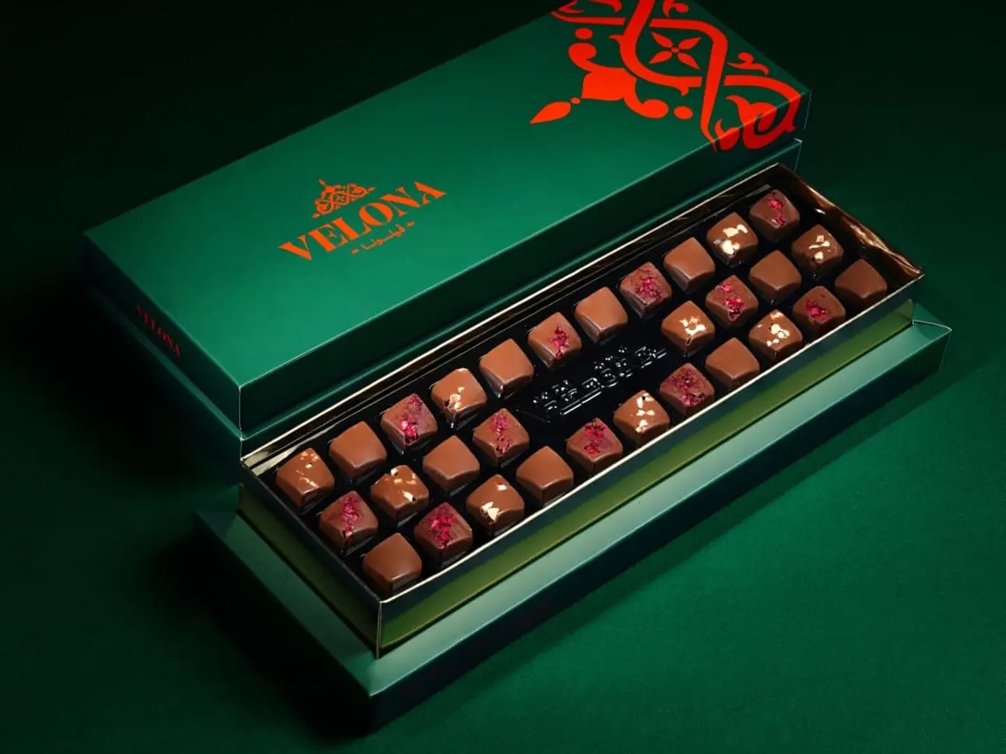 Filona Chocolate With Pistachio & Caramel Filling