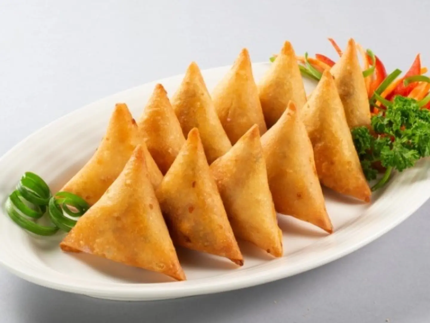 سمبوسة 5 حبات ( خضار )