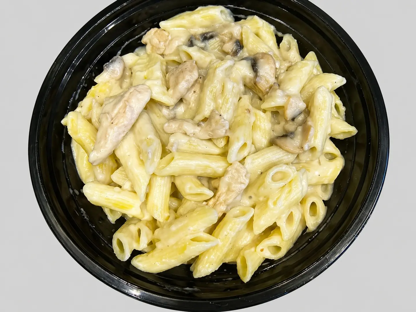 White Sauce Pasta With Chicken And Mushrom
