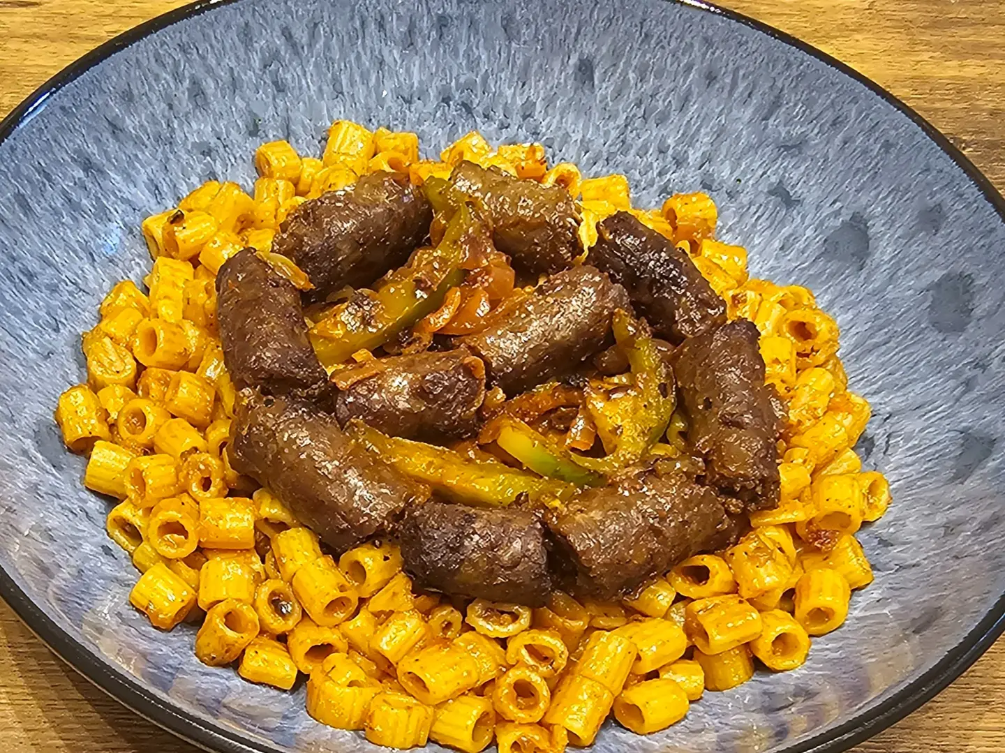 مكرونة بالسجق