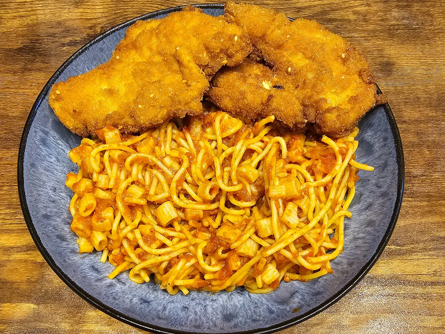 مكرونة و بانيه الدجاج