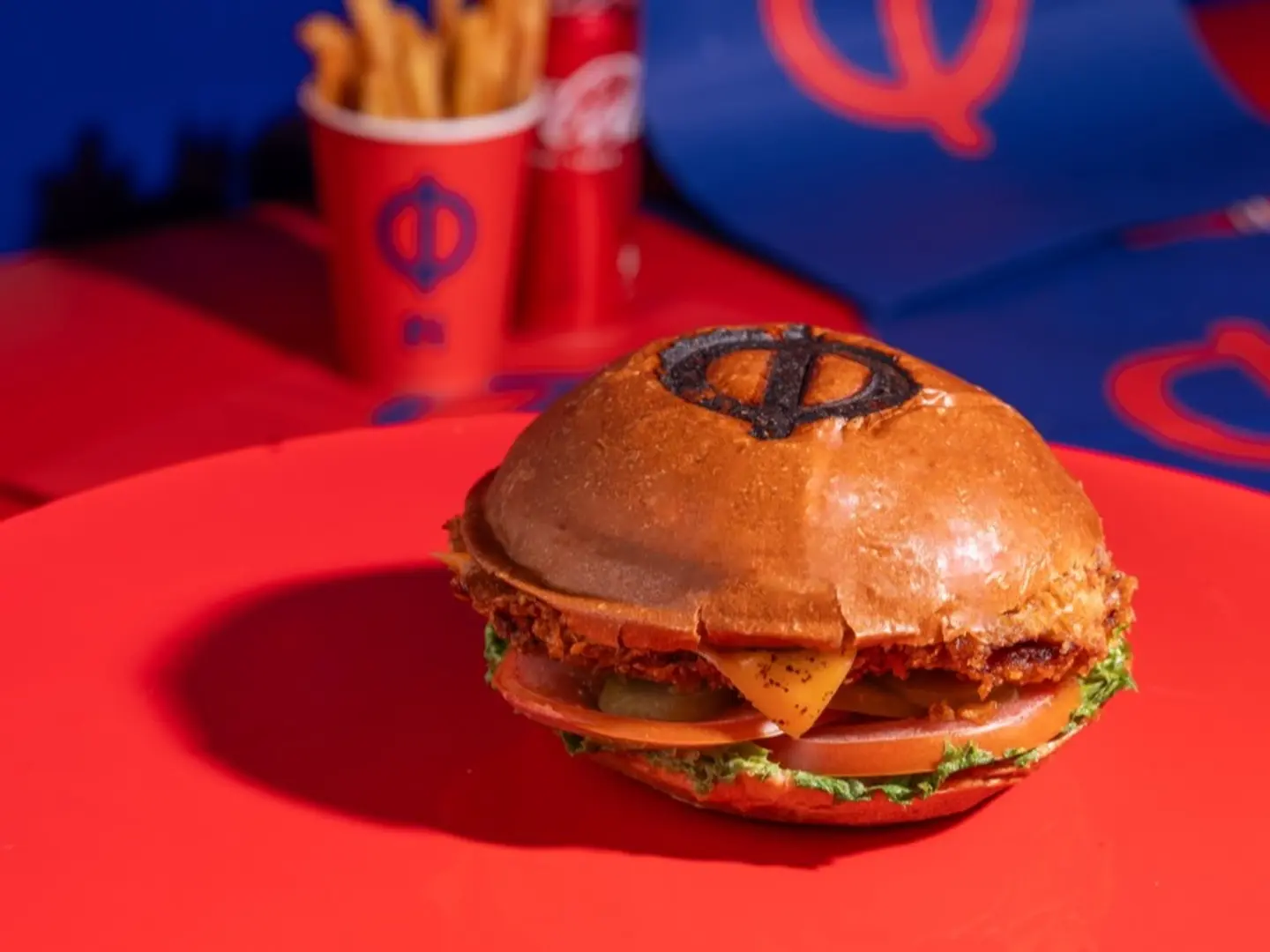 وجبة برجر الشواء العماني