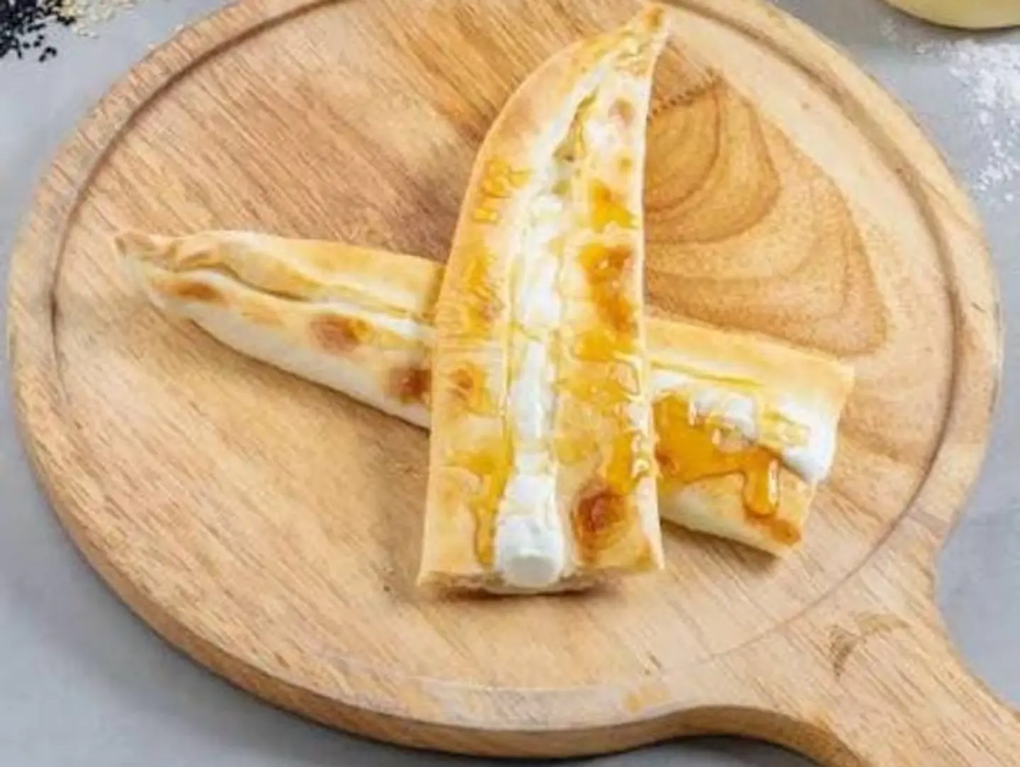 فطيرة لبنه عسل