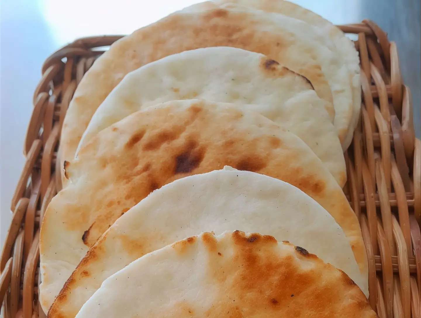 خبز ميني 8 حبات