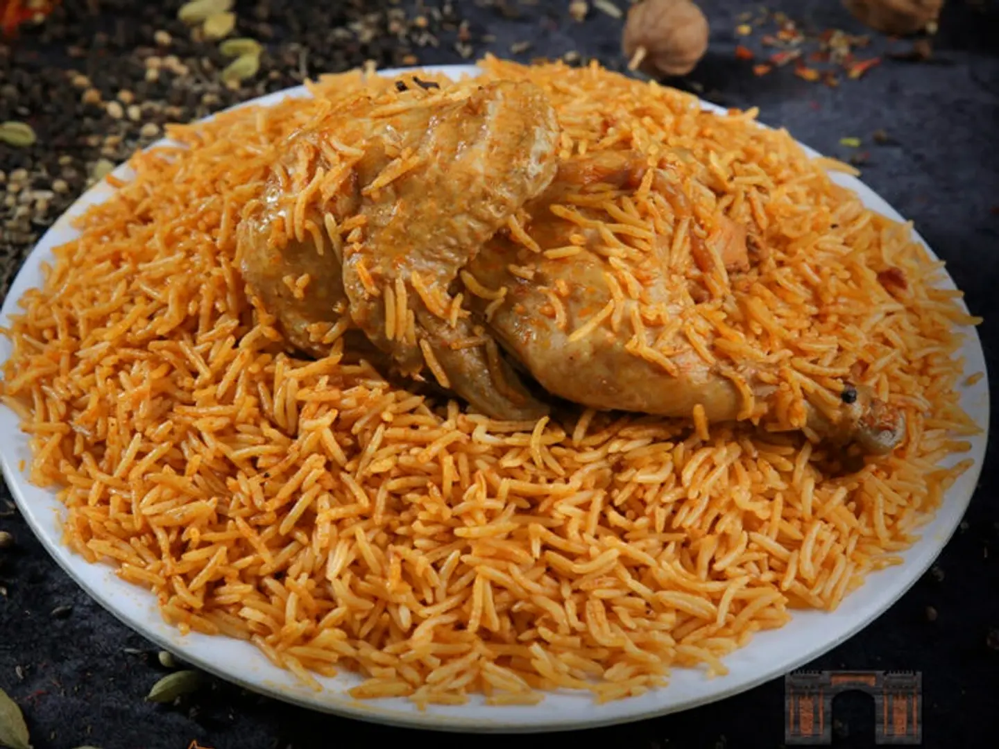 نص دجاج مضغوط مع الرز