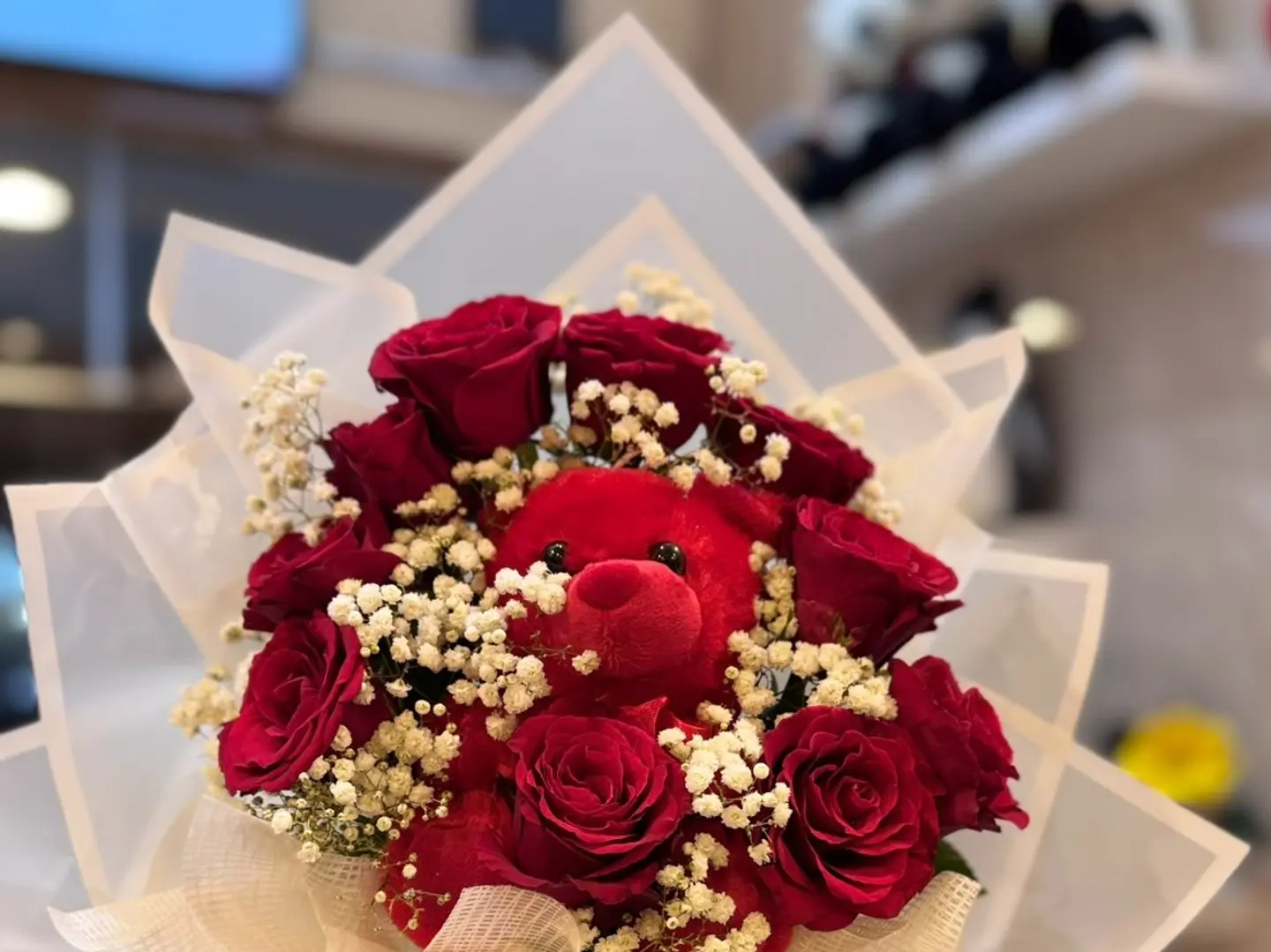 باقة مع دبدوب احمر