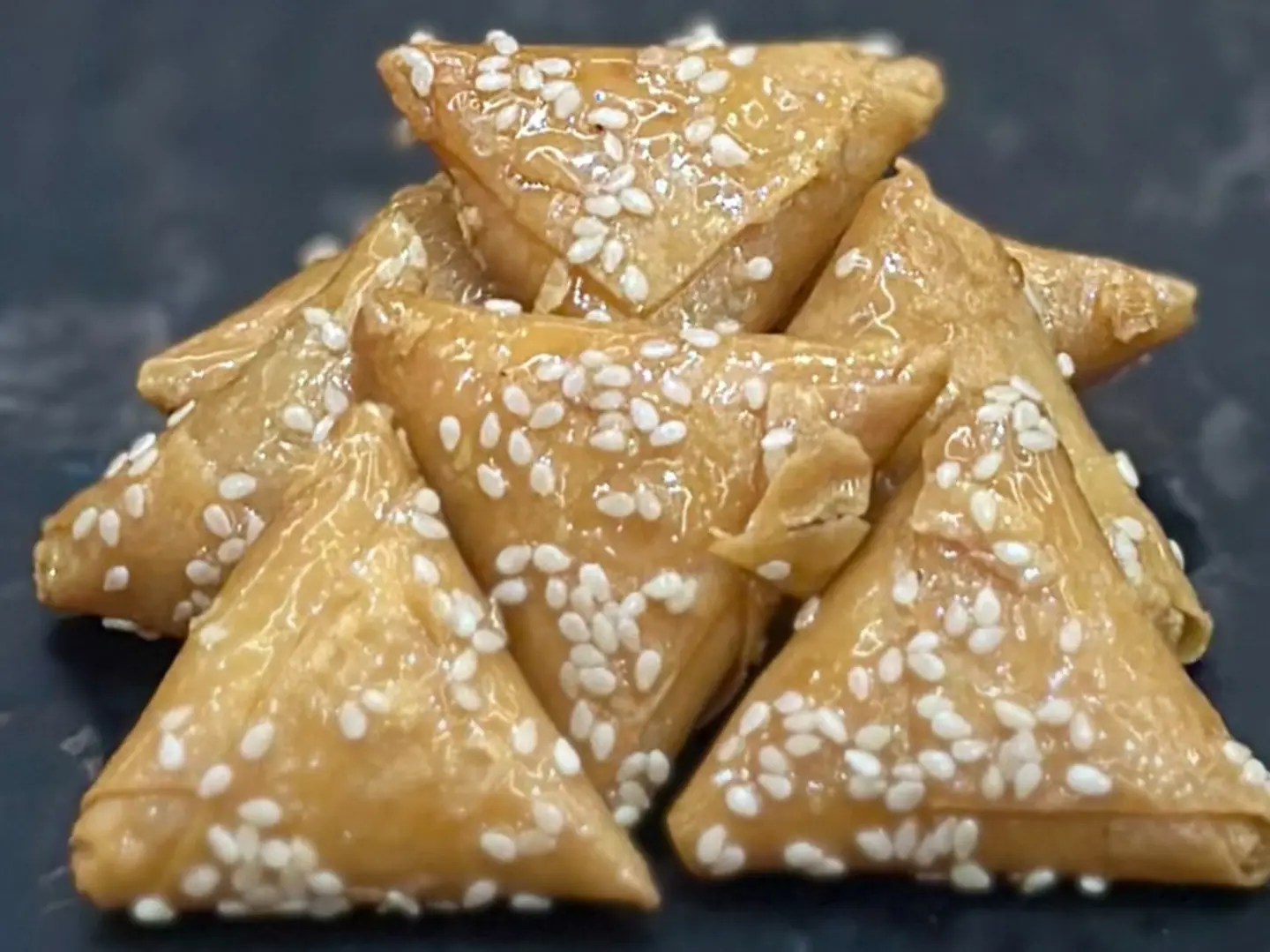 Half Kilo Sweet Samboosa With Kiri Cheese