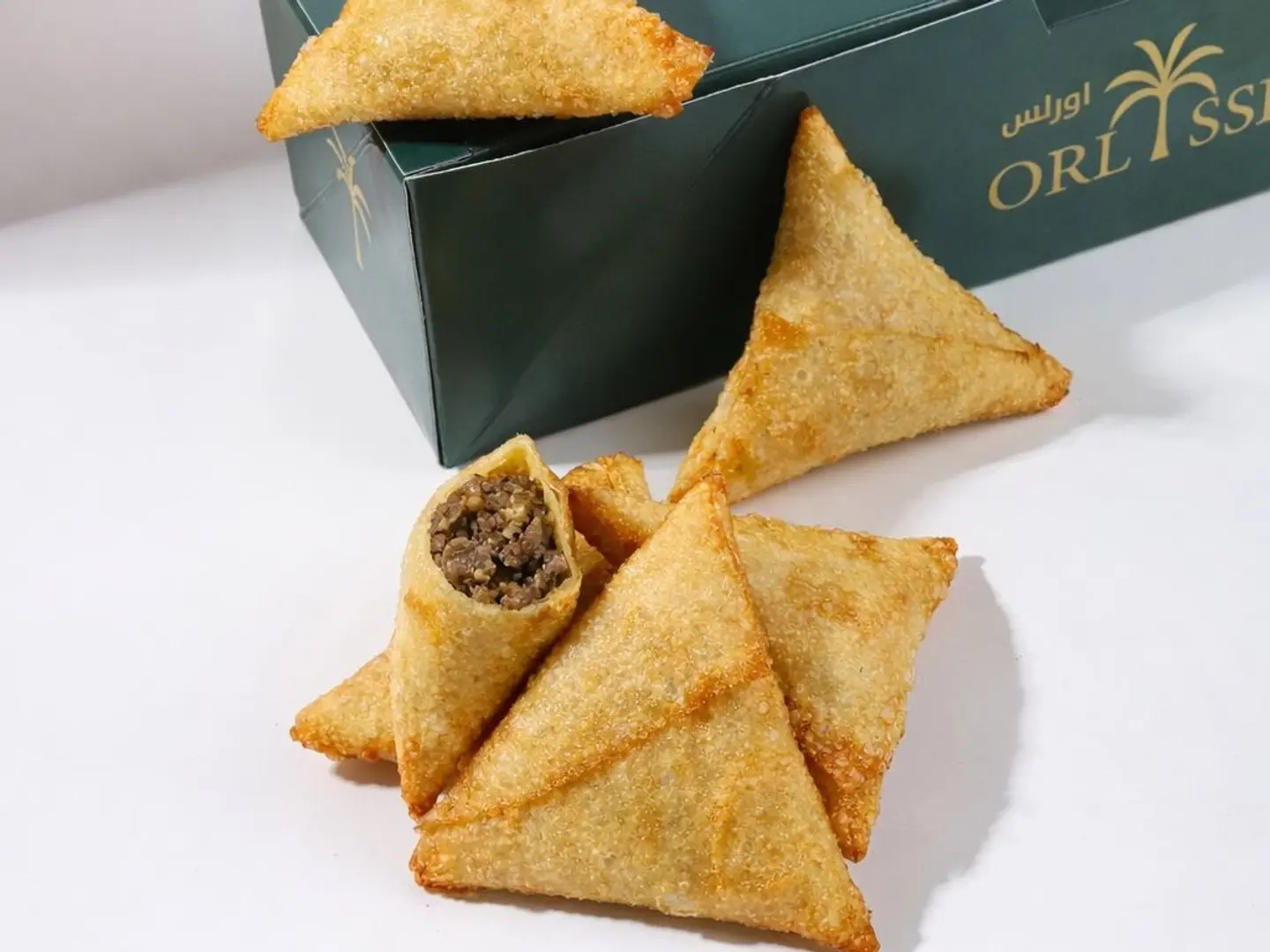 سمبوسة لحم صغيرة