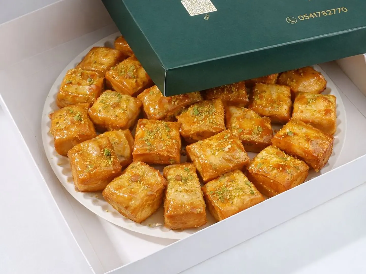 مكعبات جبن متوسطة