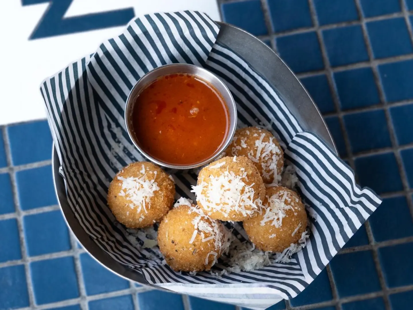 Cheesy Balls