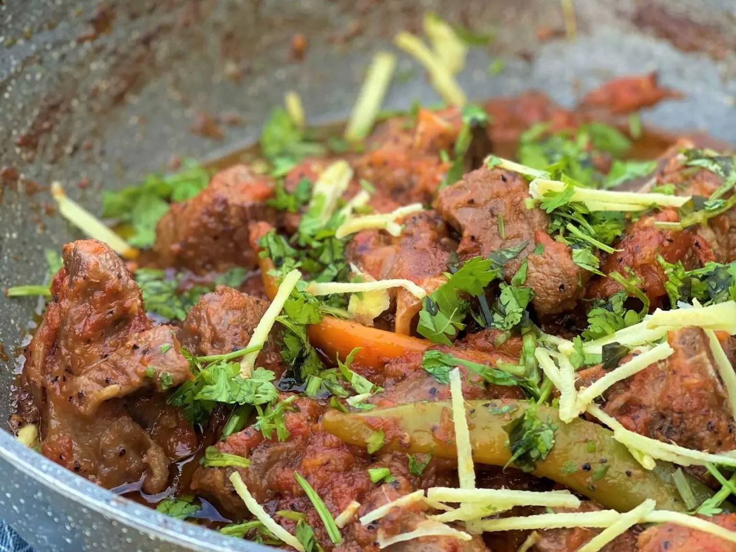 كاراهي لحم الضأن الشنواري