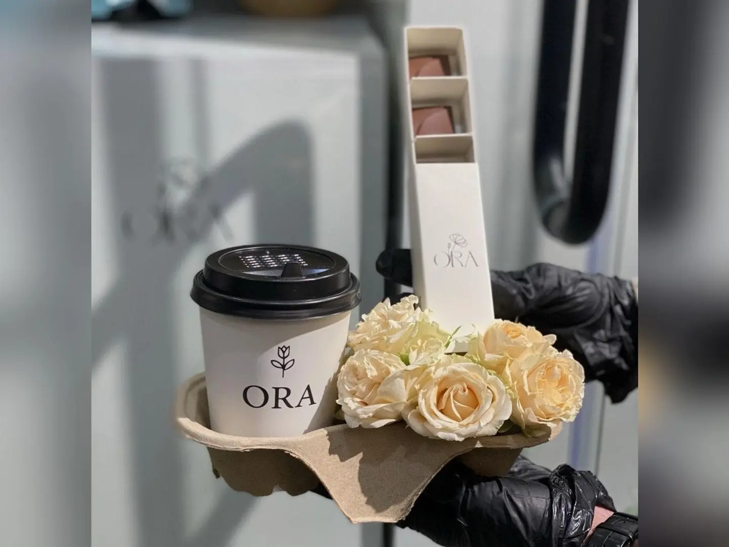 قهوة وميني تشوكليت