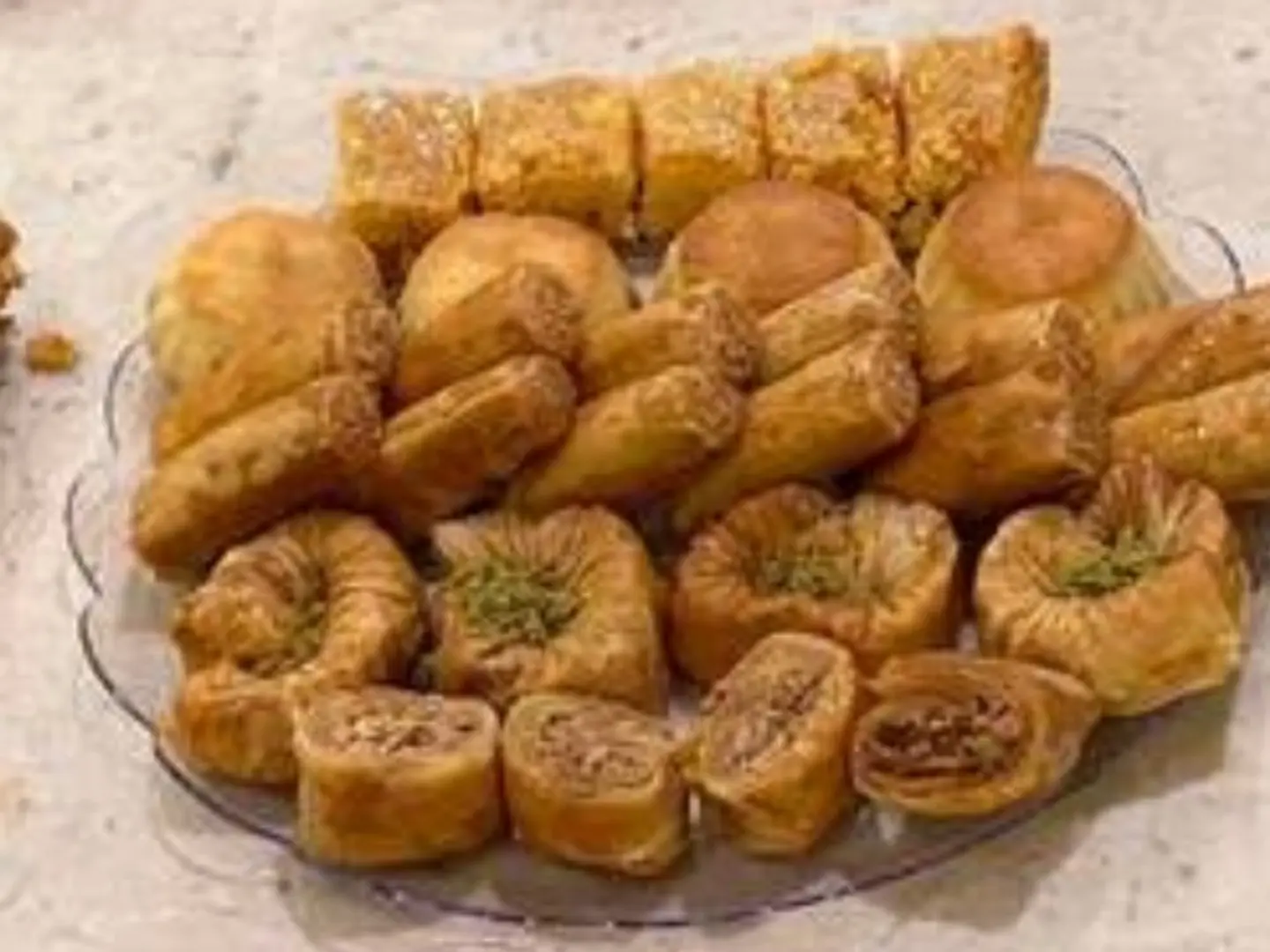 كيلو حلويات بقلاوه