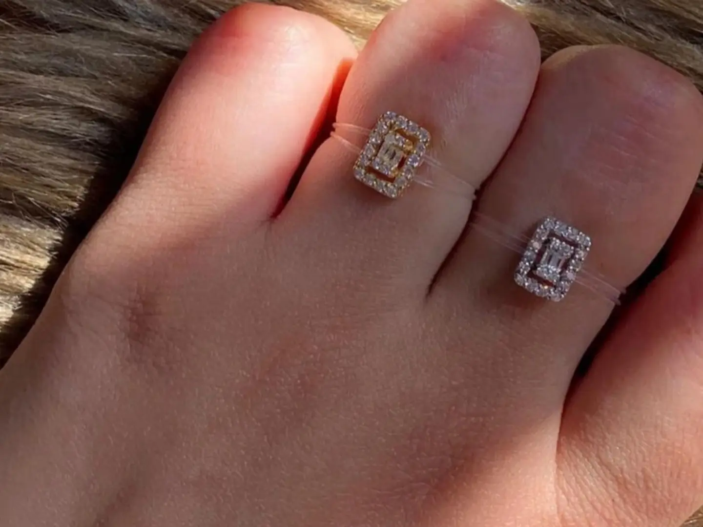 خاتم بسير شفاف مستطيل