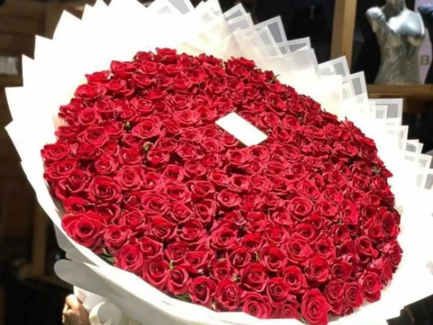 A Bouquet Of Two Hundred Plus Love Message