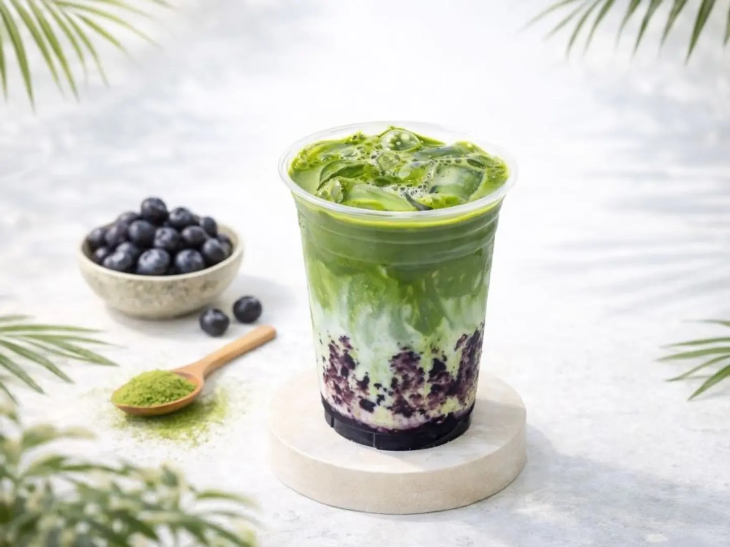 ماتشا التوت الأزرق