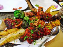 طبق تندوري مشكل (كبير)
