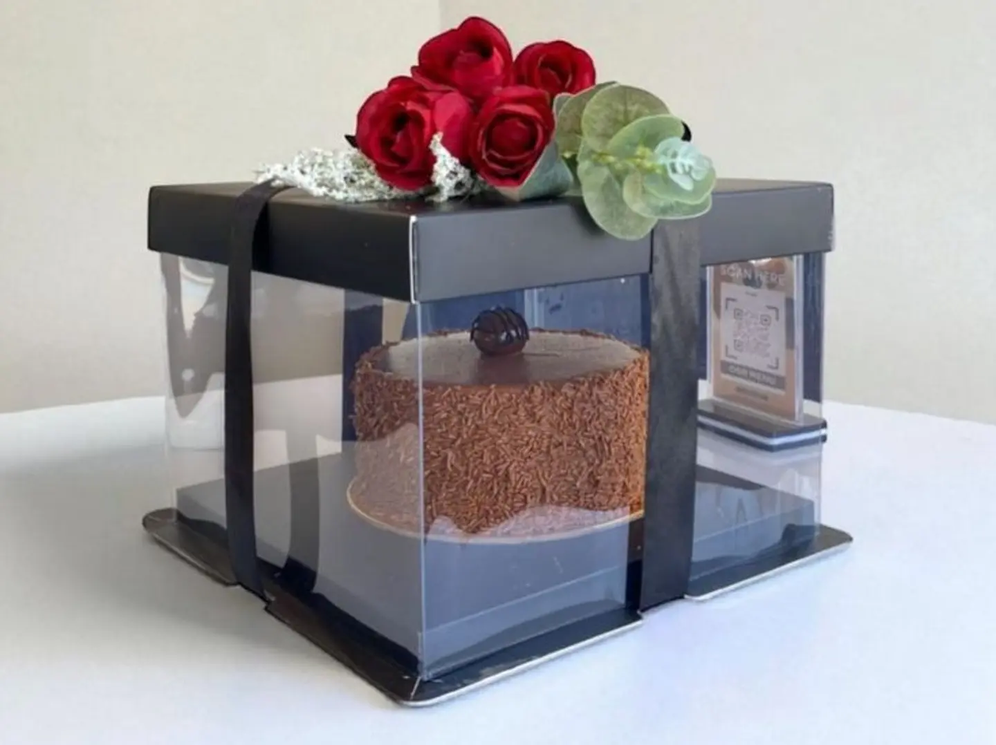 Cake Gift Box With Roses