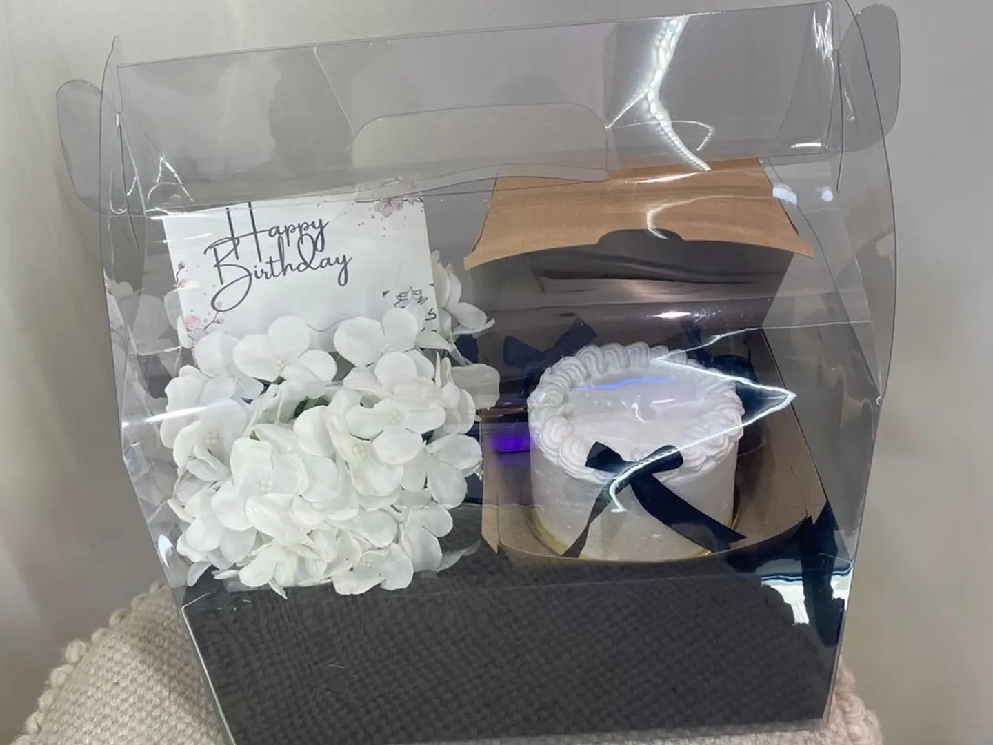 Cake And Rose Gift Box 2