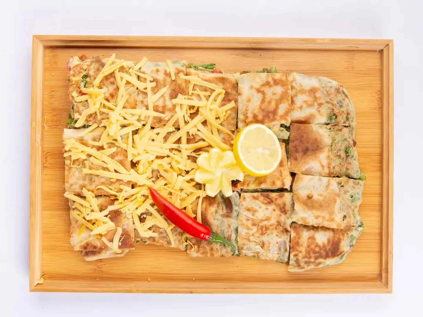 مطبق جبن شيدر بالخضار