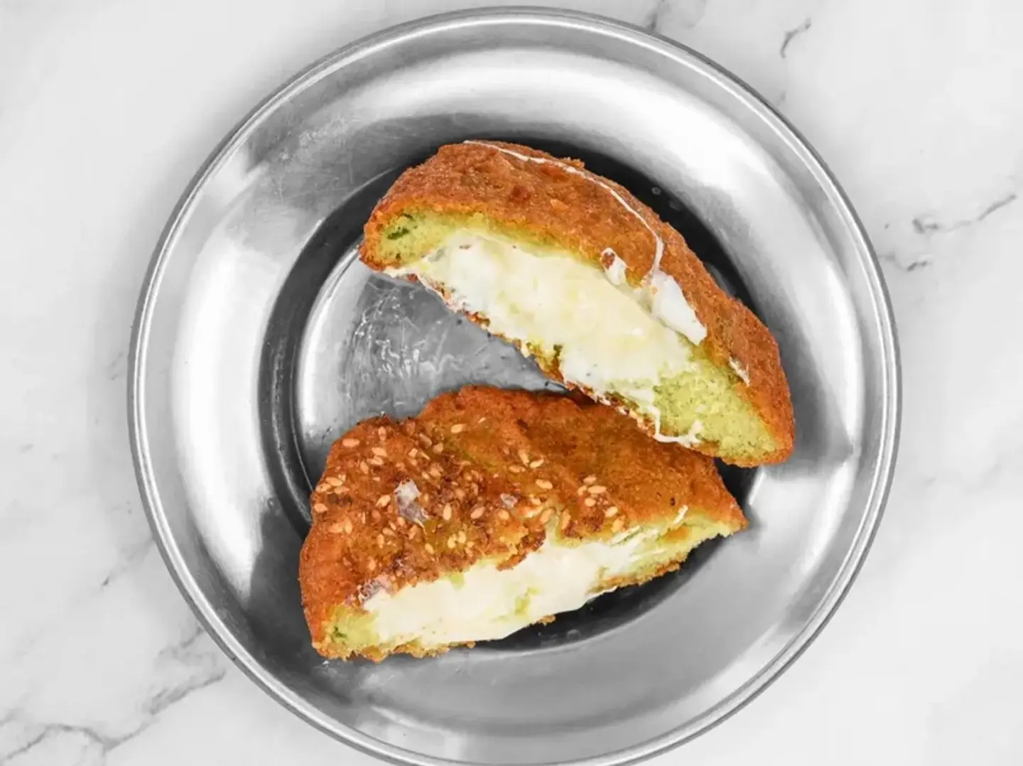 فلافل محشية بيض