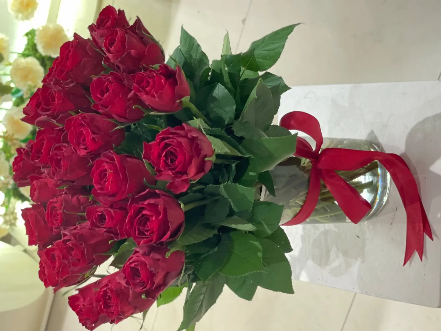 فازة الجوري الأحمر