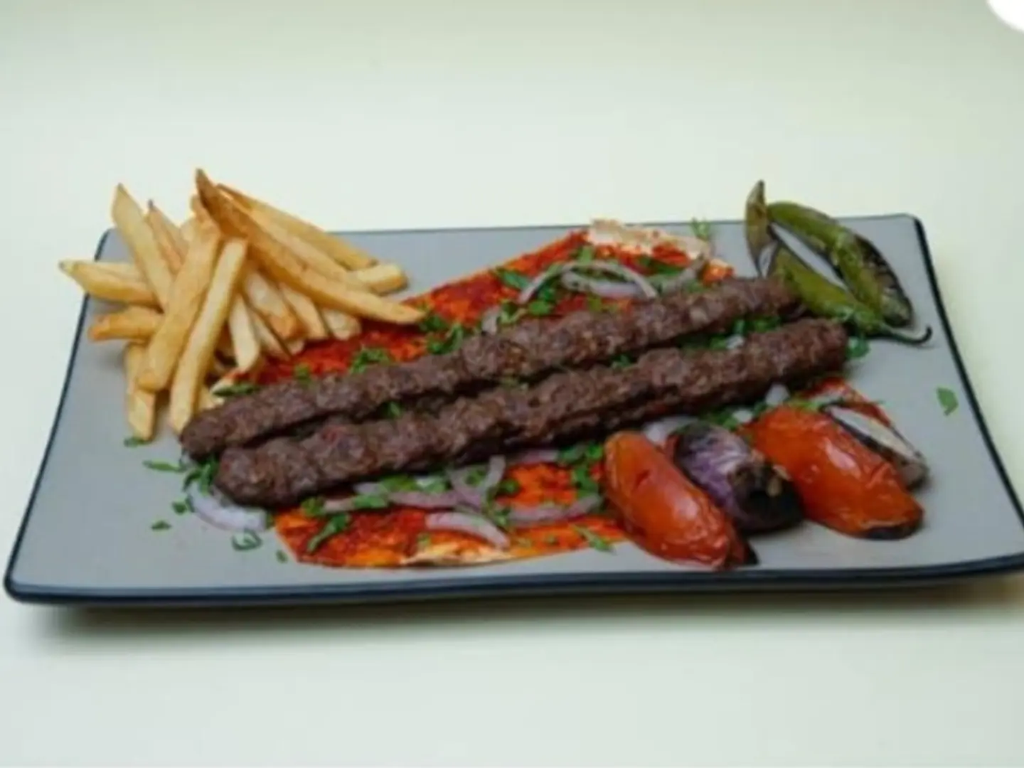 كباب لحم .صاروخ