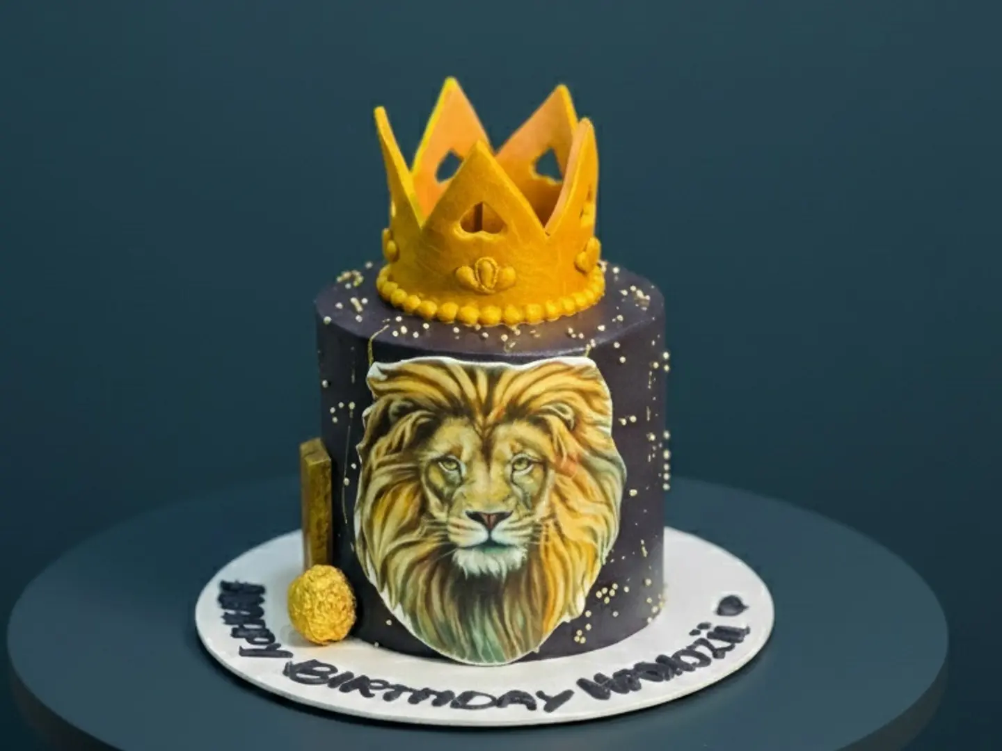 Leo Cake