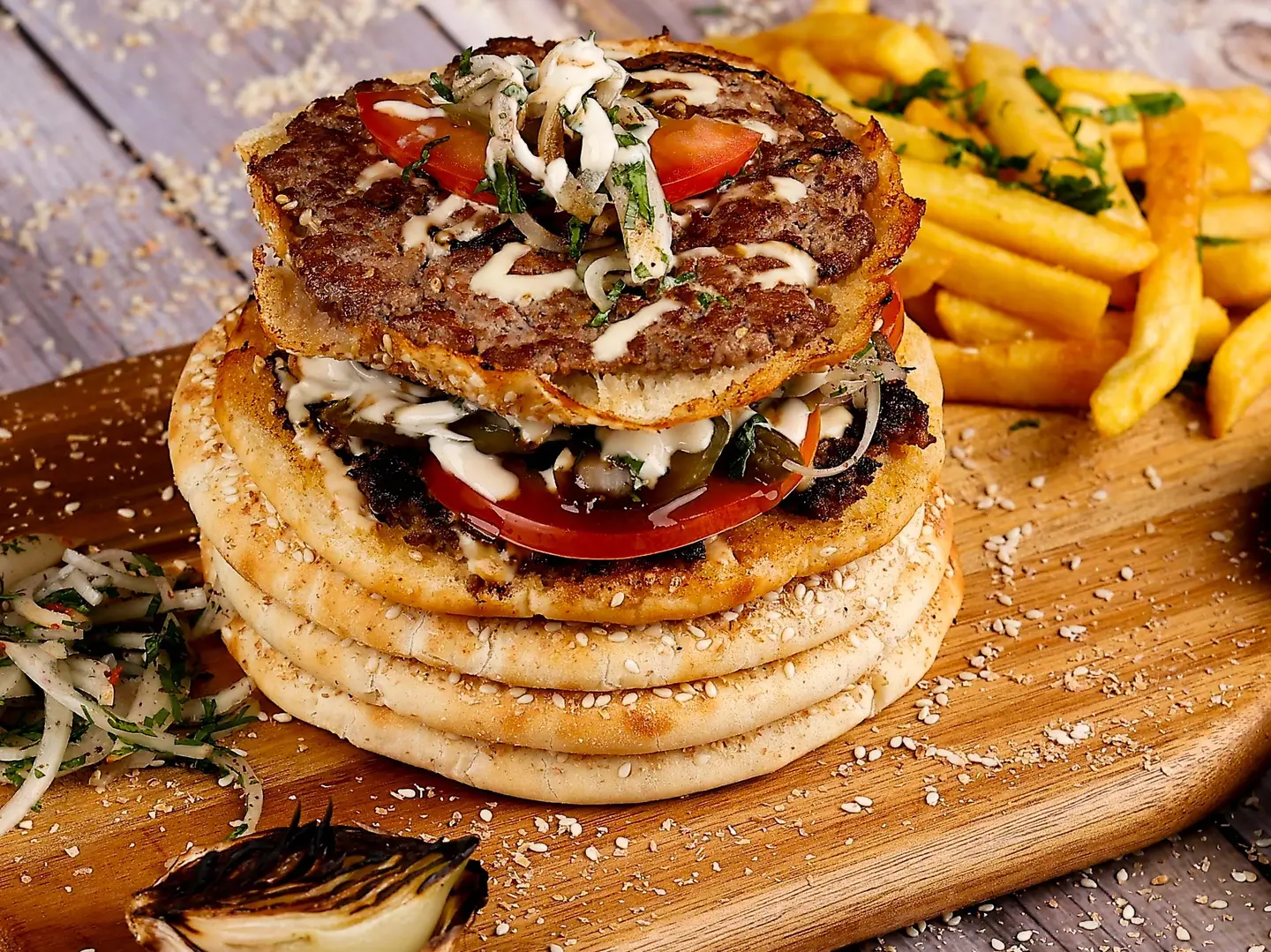 كعكة برجر لبناني خاص