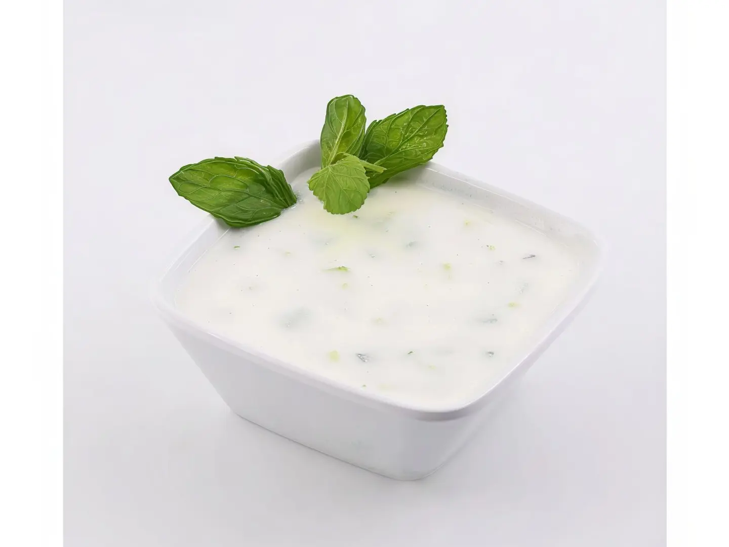 سلطة خيار لبن