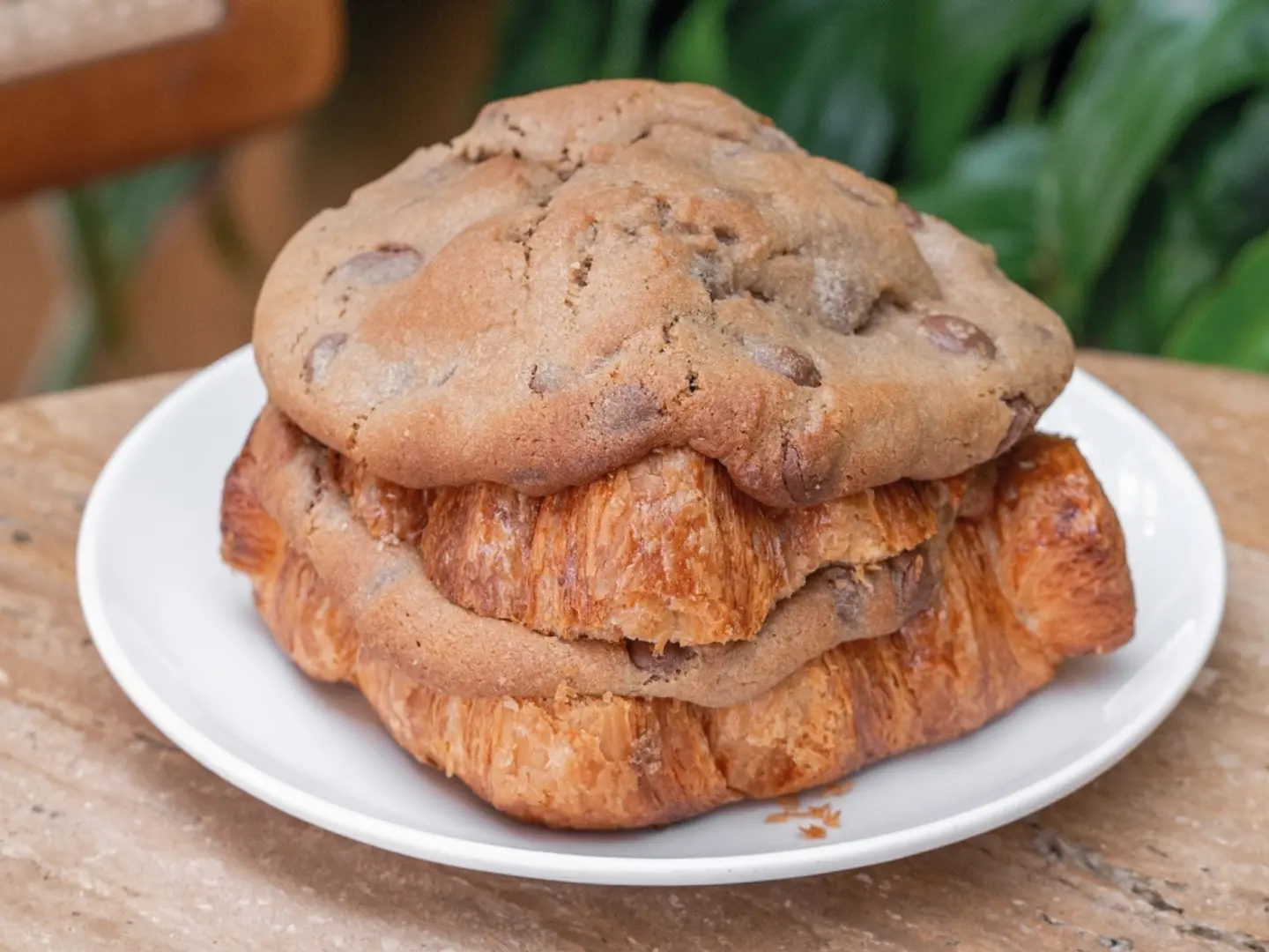 Crookie (Stuffed Croissant Covered With Cookie Layer)