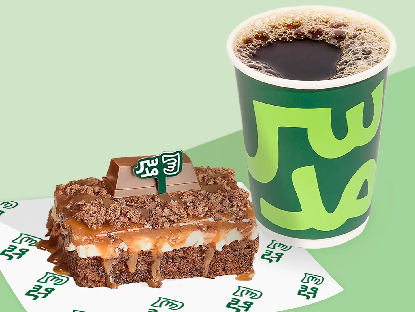 قهوه مختصه و كيكة الكتكات