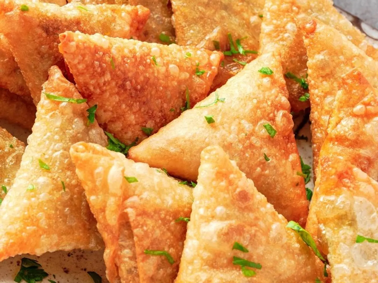 سمبوسة لحم ( 6 حبات )