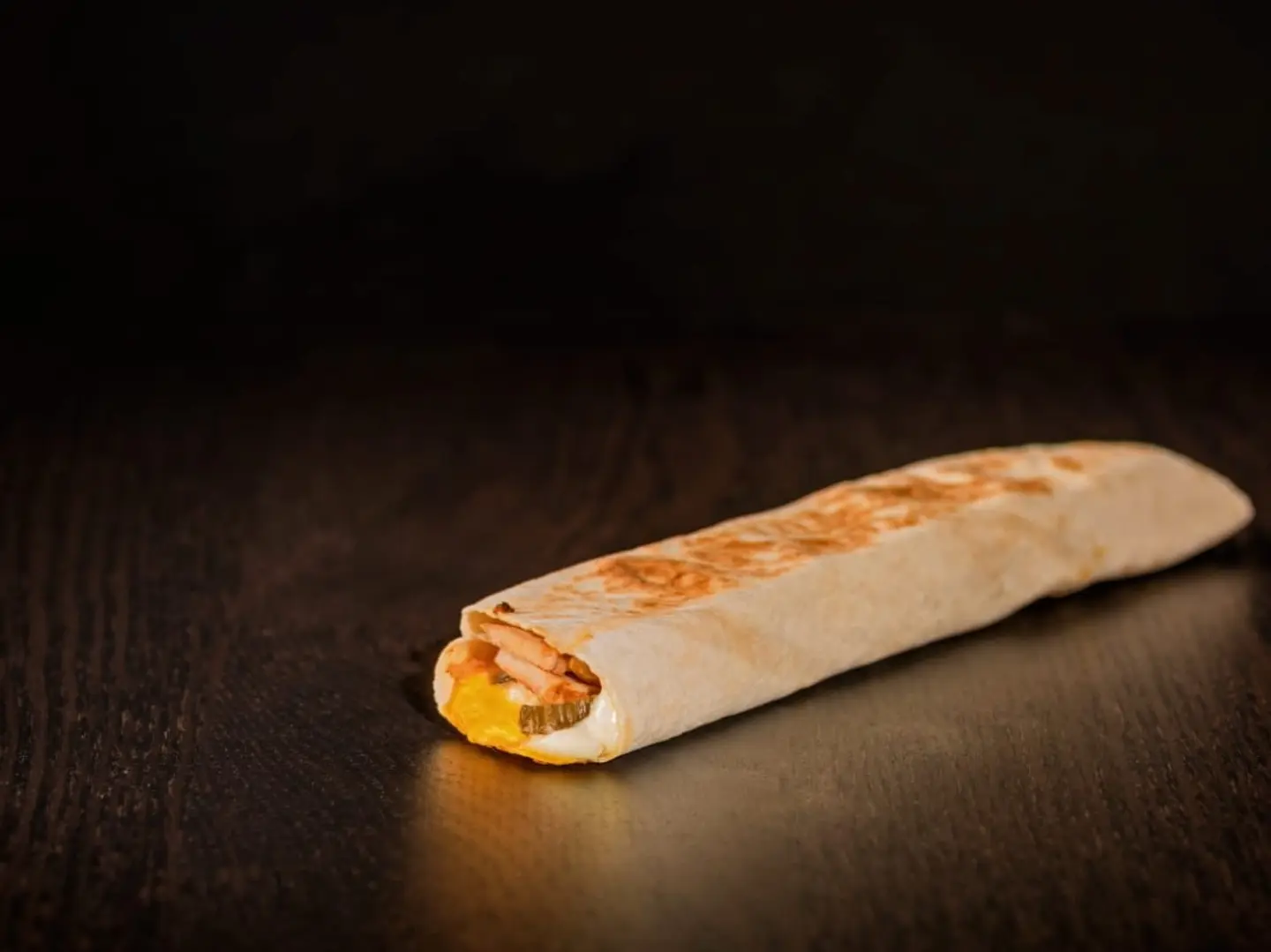 ساندوتش صغير مع جبنة