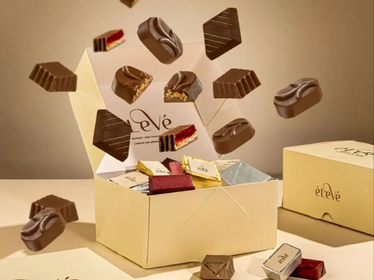 بوكس تشوكلت مغلف حشوات متنوعة