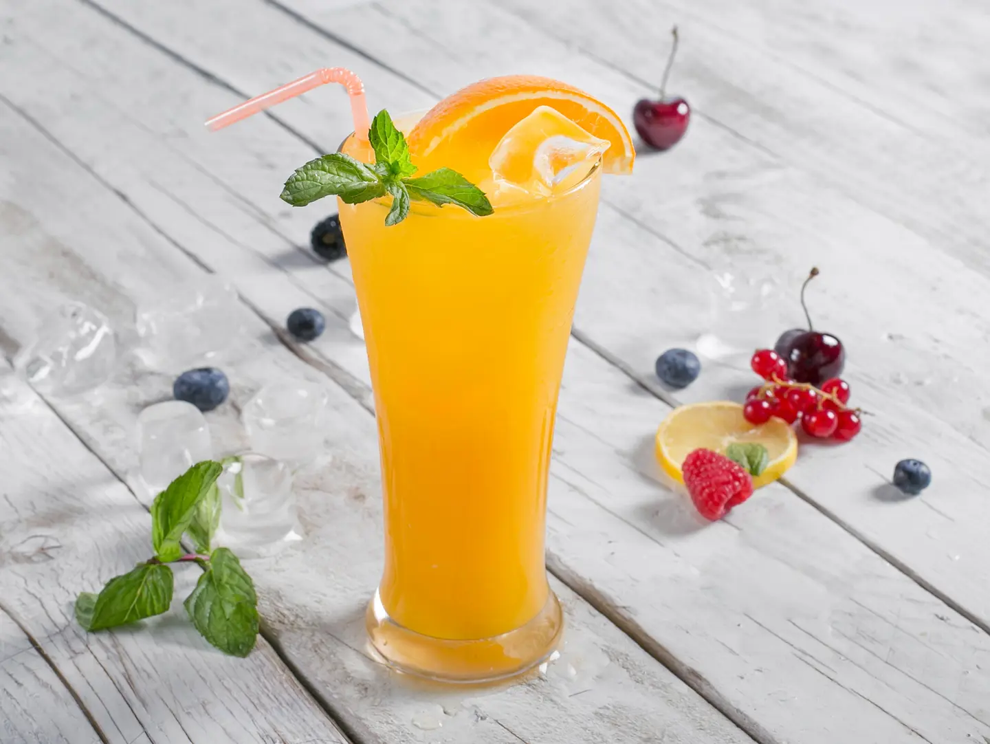 عصير برتقال طازج